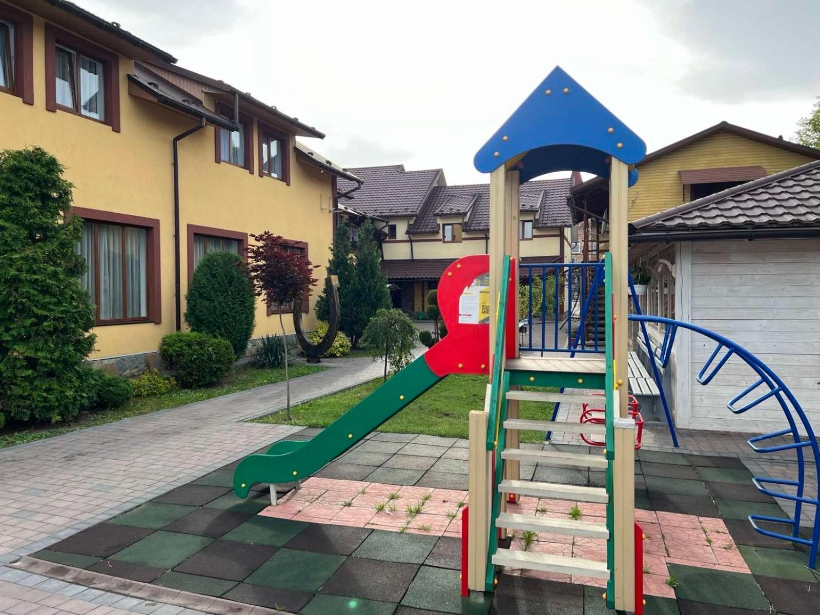 Sadyba Magnat Hotel Dilyatyn Exterior foto